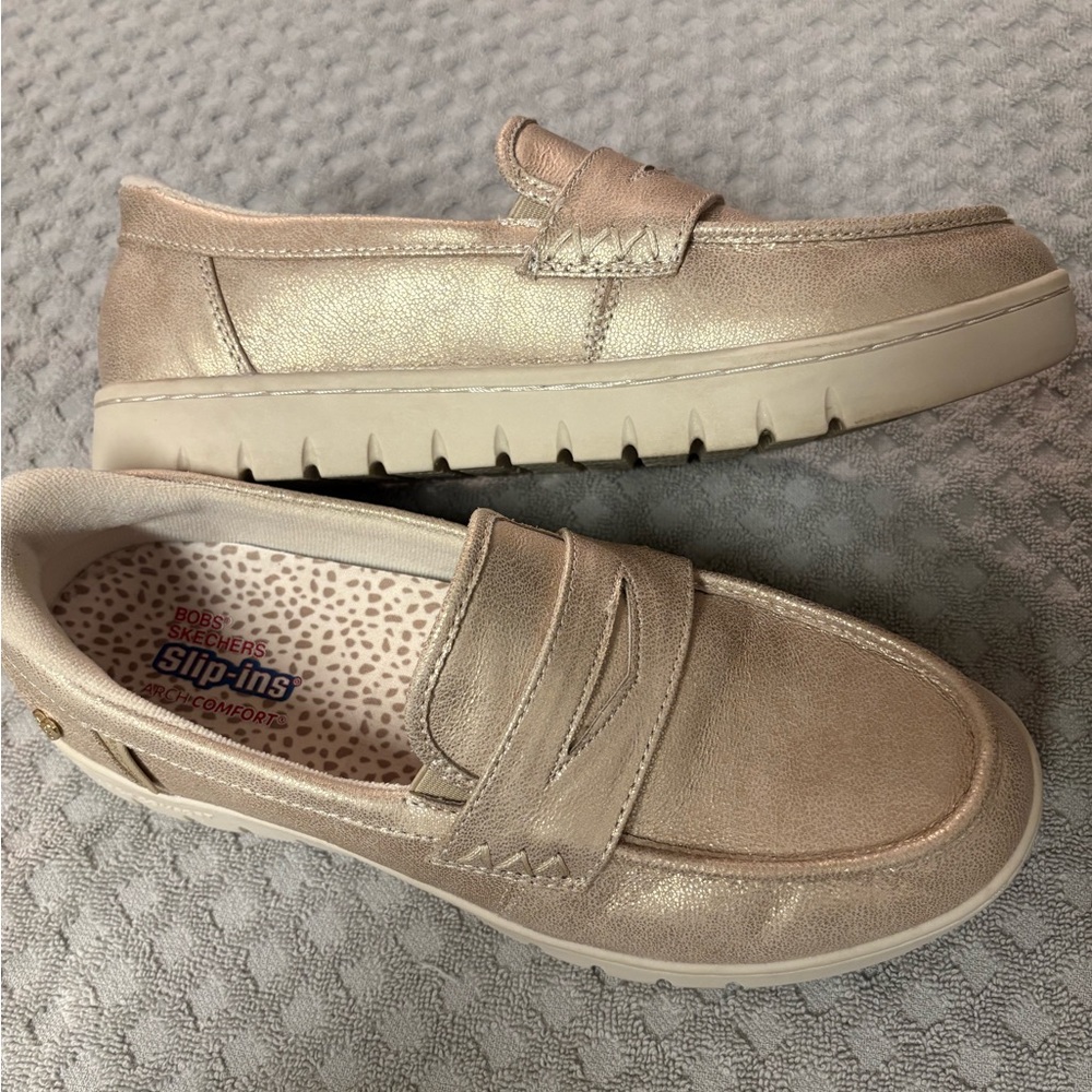 Women’s BOBS Skechers Slip-Ins Metallic Loafers - Light Gold Size 9.5 - Picture 7 of 16